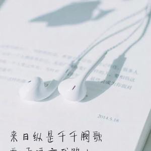 偷拍走光露出在线播放
